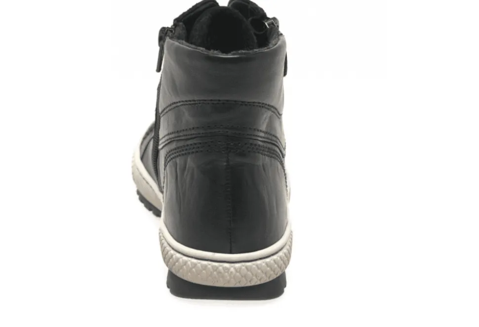 Bulner Hi-Top Trainer