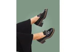 Robin Platform Chain Loafer